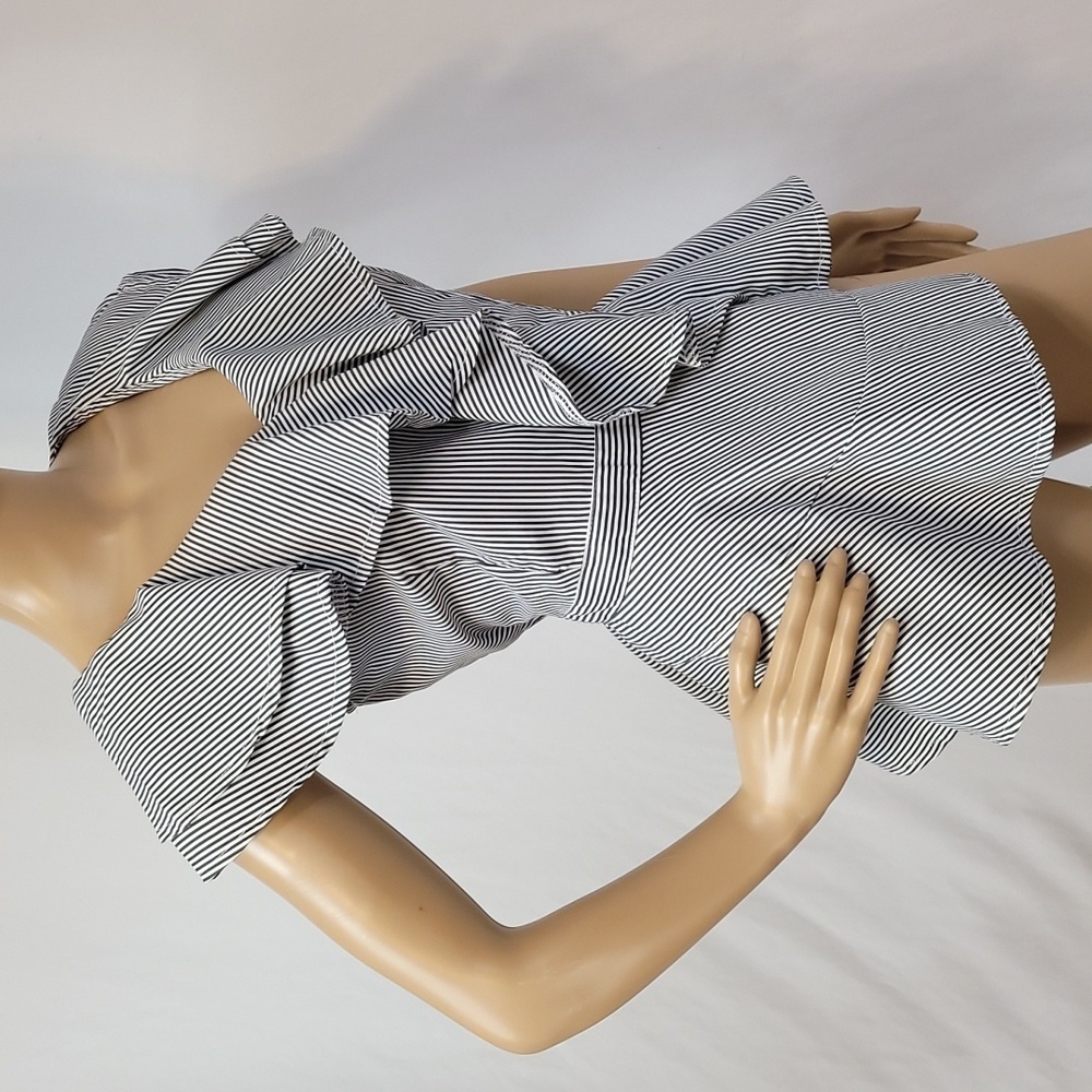 Dalin Ruffle Stripe Top - Picture 8 of 12